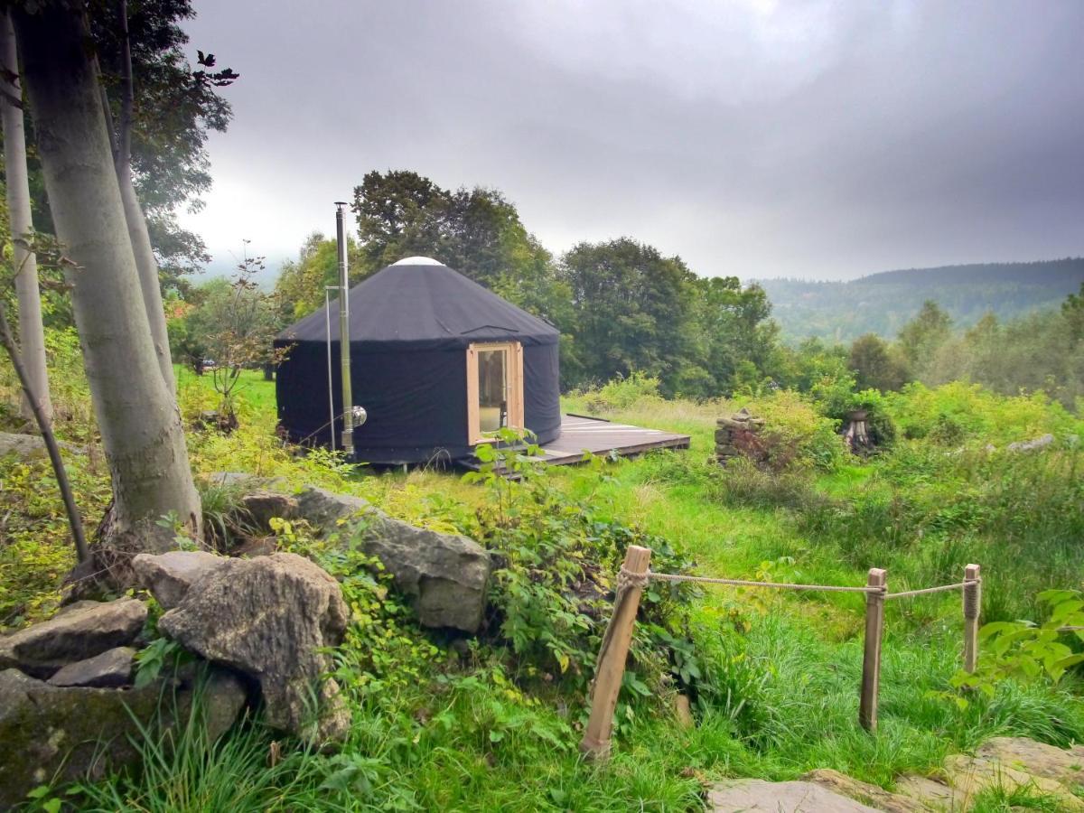 Black Yurt Chromiec Luxusní stan Stara Kamienica