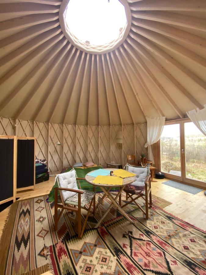 Black Yurt Chromiec Luxusní stan